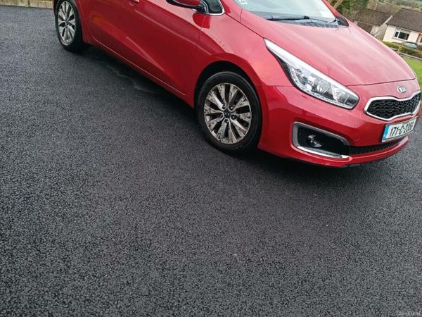 Kia Ceed Estate/Jeep, Diesel, 2017, Red