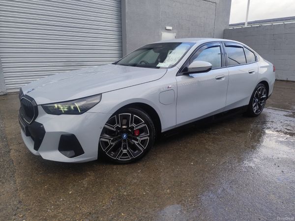 BMW 5-Series Saloon, Petrol Plug-in Hybrid, 2024, Grey