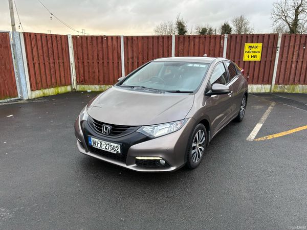 Honda Civic Hatchback, Diesel, 2014, Beige