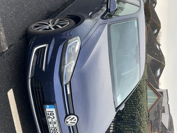 Volkswagen Golf Estate, Electric, 2019, Blue