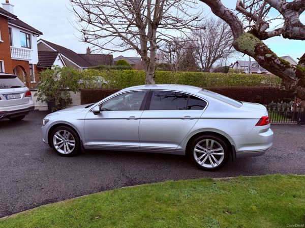 Volkswagen Passat Saloon, Diesel, 2017, Grey