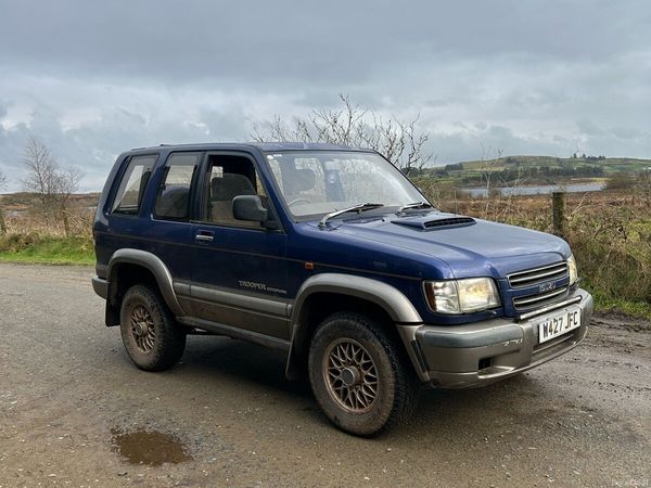 Isuzu Trooper SUV, Diesel, 2000, Blue