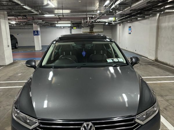 Volkswagen Passat Saloon, Diesel, 2016, Grey