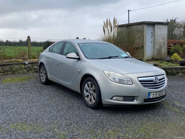 Vauxhall Insignia Hatchback, Diesel, 2011, Silver