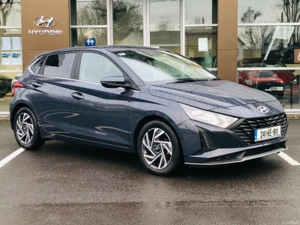 Hyundai i20 Hatchback, Petrol, 2024, Grey