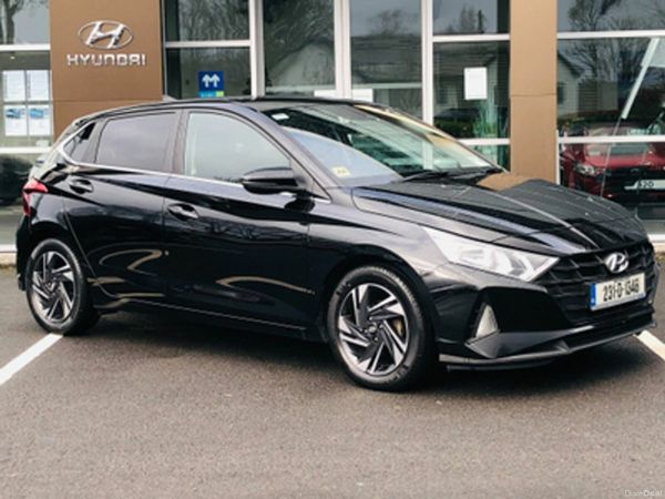Hyundai i20 Hatchback, Petrol, 2023, Black