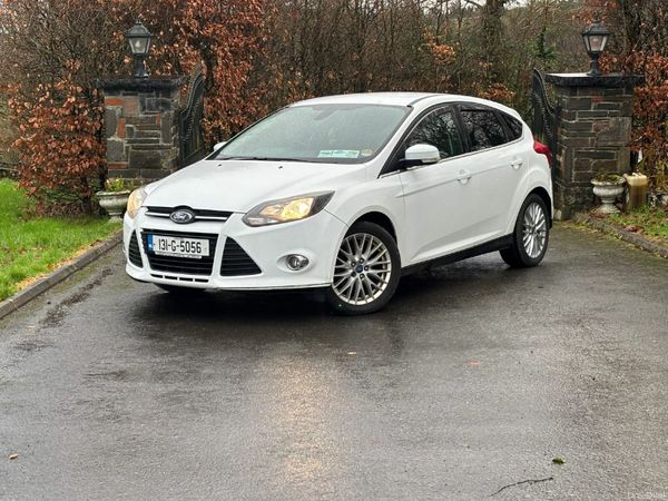 Ford Focus Hatchback, Petrol, 2013, White