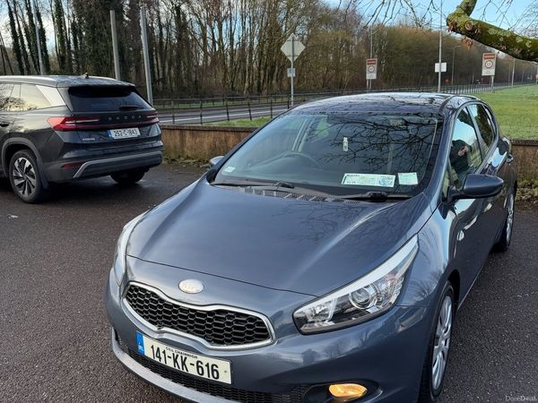 Kia Ceed Hatchback, Diesel, 2014, Blue