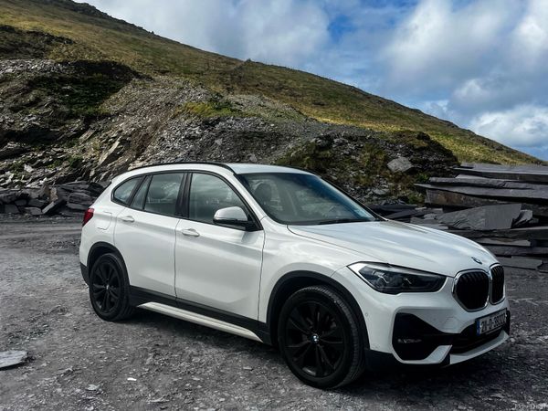 BMW X1 Estate, Petrol Plug-in Hybrid, 2021, White