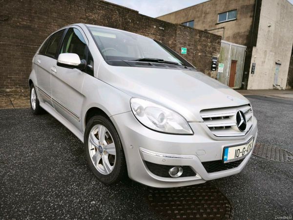 Mercedes-Benz B-Class MPV, Petrol, 2010, Silver