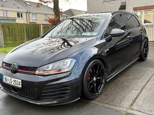 Volkswagen Golf Hatchback, Petrol, 2016, Black