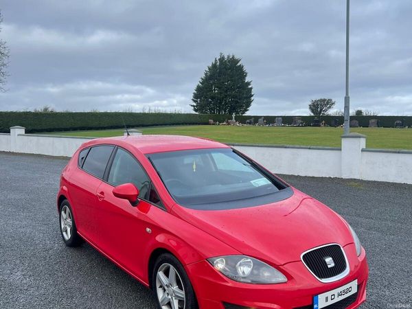 SEAT Leon Hatchback, Diesel, 2011, Red