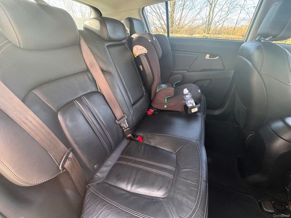 Kia Sportage SUV, Diesel, 2015, Silver