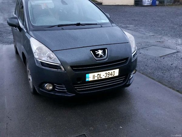 Peugeot 5008 , Diesel, 2011, Grey