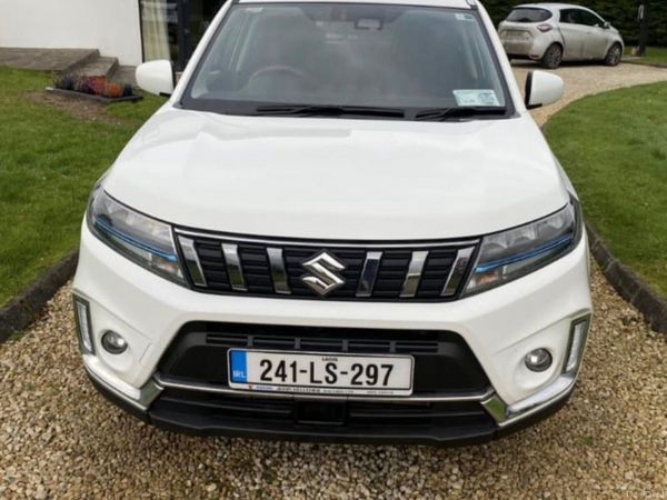 Suzuki Vitara SUV, Petrol, 2024, White