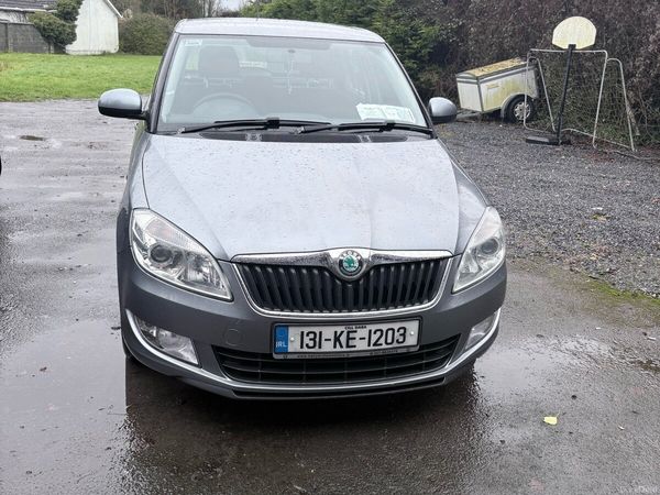 Skoda Fabia Hatchback, Petrol, 2013, Grey