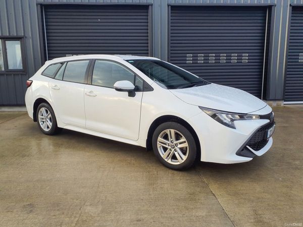 Toyota Corolla Estate, Petrol Hybrid, 2023, White