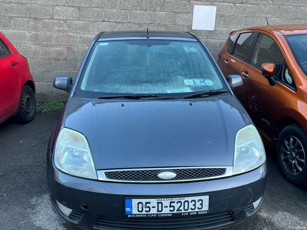 Ford Fiesta Hatchback, Petrol, 2005, Grey