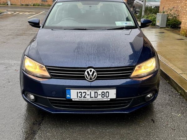 Volkswagen Jetta Saloon, Diesel, 2013, Blue