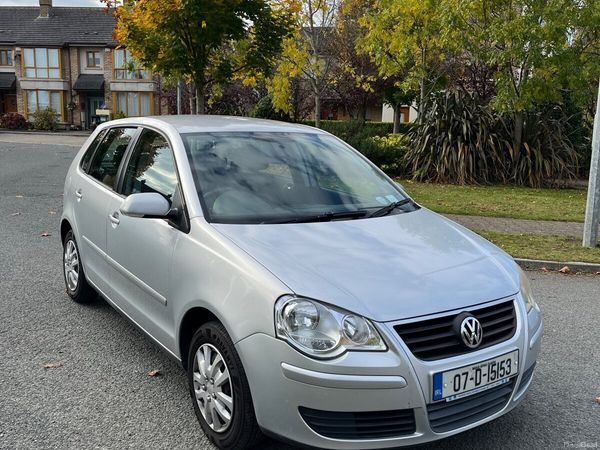 Volkswagen Polo Hatchback, Petrol, 2007, Silver