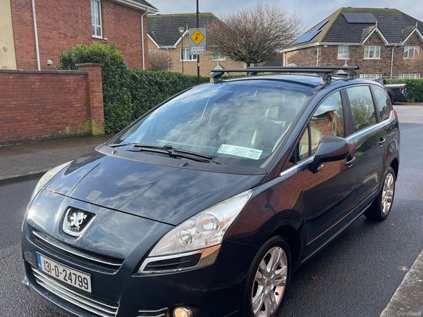 Peugeot 5008 MPV, Diesel, 2013, Blue