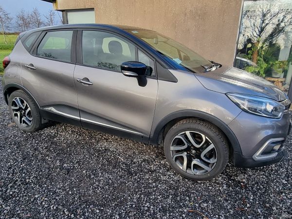 Renault Captur Hatchback, Petrol, 2018, Grey