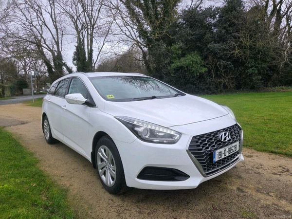 Hyundai i40 Estate/Jeep, Diesel, 2019, White
