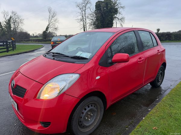 Toyota Yaris Hatchback, Petrol, 2008, Red