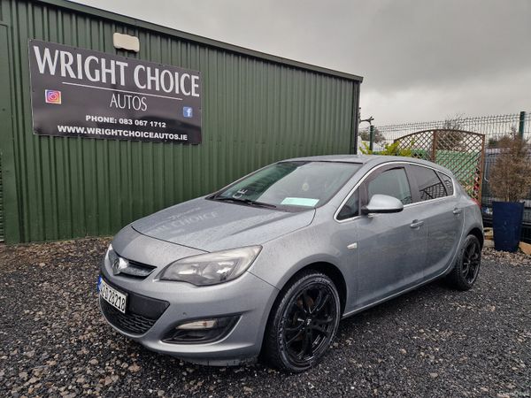Vauxhall Astra Hatchback, Diesel, 2014, Silver