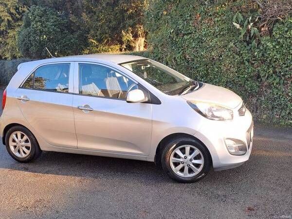 Kia Picanto Hatchback, Petrol, 2011, Silver