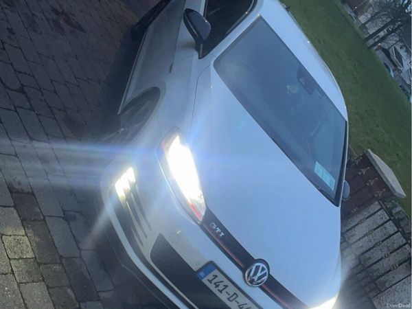 Volkswagen Golf Hatchback, Petrol, 2014, White