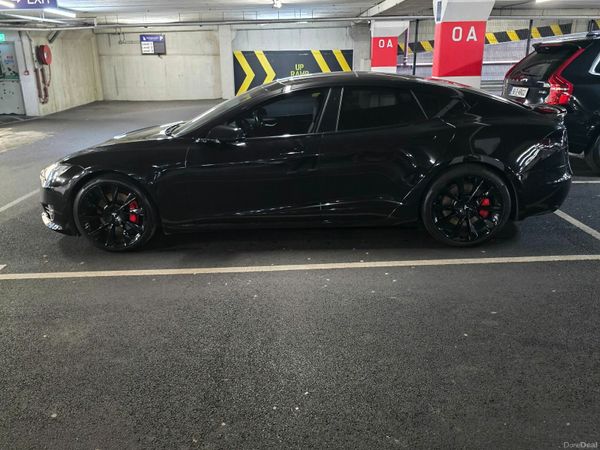 Tesla Model S Hatchback, Electric, 2018, Black