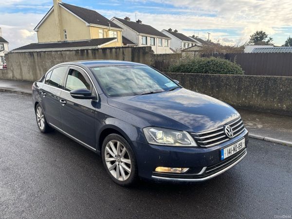 Volkswagen Passat Saloon, Diesel, 2014, Blue