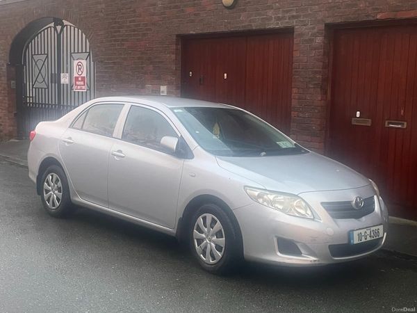 Toyota Corolla Saloon, Diesel, 2010, Silver