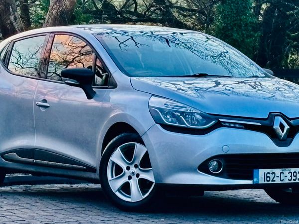 Renault Clio Hatchback, Petrol, 2016, Silver