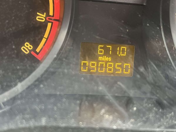 Vauxhall Corsa Hatchback, Petrol, 2013, Red