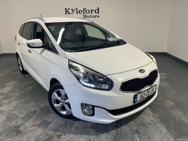 Kia Carens MPV, Petrol, 2015, White