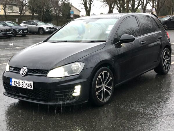 Volkswagen Golf Hatchback, Diesel, 2014, Black