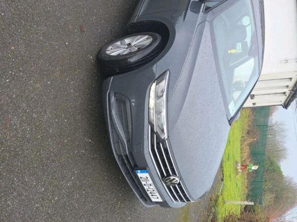 Volkswagen Passat Saloon, Diesel, 2021, Grey