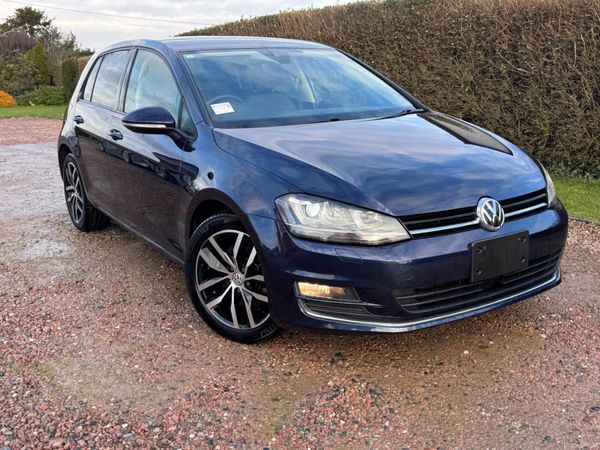 Volkswagen Golf Hatchback, Petrol, 2017, Blue