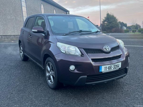 Toyota Urban Cruiser SUV, Diesel, 2011, Purple