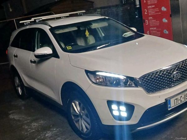 Kia Sorento SUV, Diesel, 2017, White