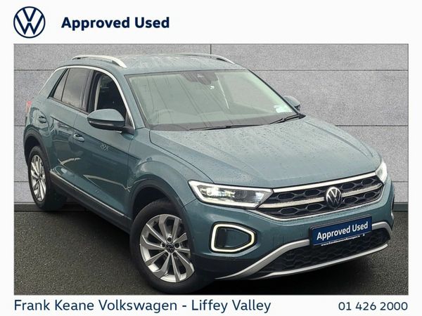 Volkswagen T-Roc SUV, Petrol, 2023, Blue