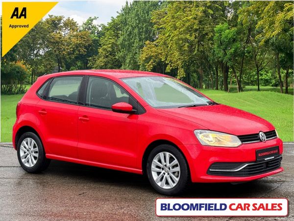 Volkswagen Polo Hatchback, Petrol, 2016, Red