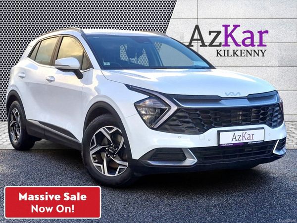 Kia Sportage MPV, Diesel, 2022, White