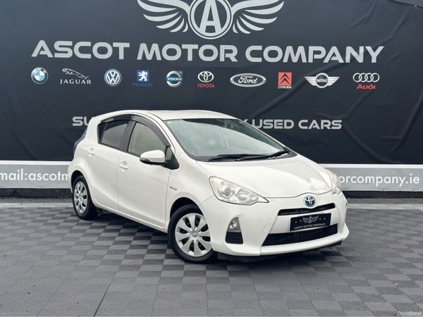 Toyota Aqua Hatchback, Petrol Hybrid, 2013, White