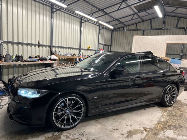 BMW 5-Series Saloon, Diesel Hybrid, 2022, Black
