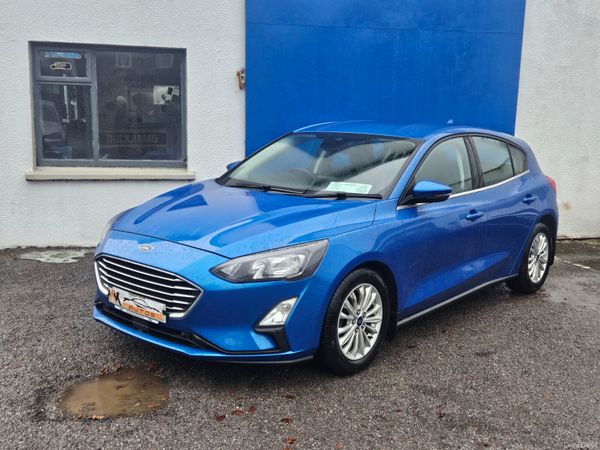Ford Focus Hatchback, Diesel, 2020, Blue