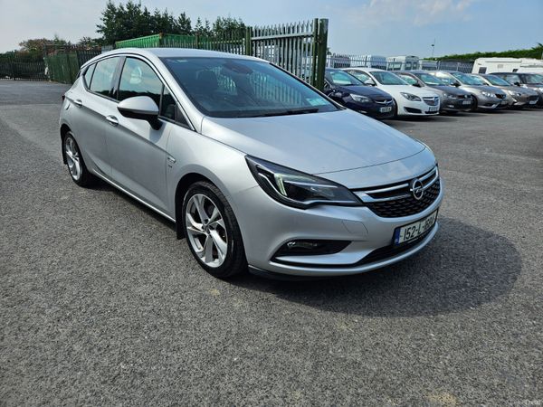 Opel Astra Hatchback, Diesel, 2015, Silver