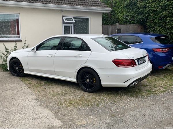 Mercedes-Benz E-Class Saloon, Petrol Hybrid, 2014, White